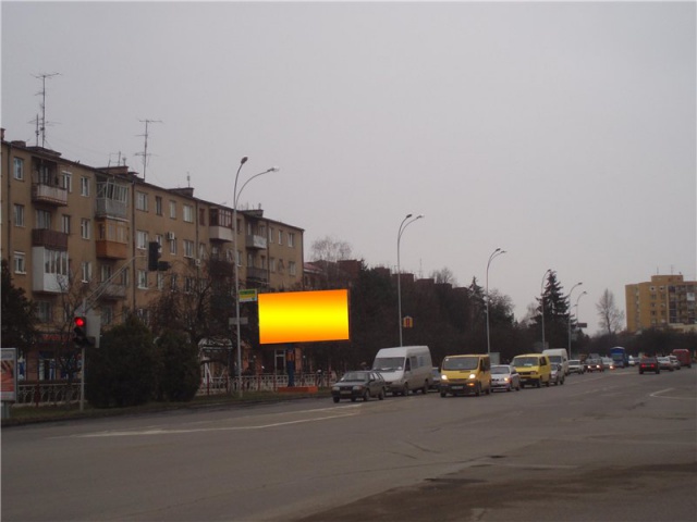 Щит 6x3,  просп.Свободи-Швабська-Минайська(перехрестя), навпроти гот.Закарпаття, напр.-пл.Кірпи