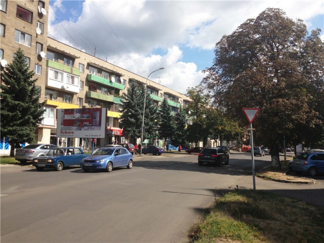 Щит 6x3,  вул.Толстого,44, центр, напрям - пл.Ш.Петефі