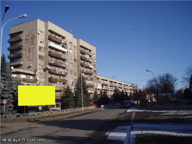 Щит 6x3,  вул.Л.Толстого,46 (магазини,ресторани, дит.майданчик, пішохідний пер, напр.-пл.Ш.Петефі