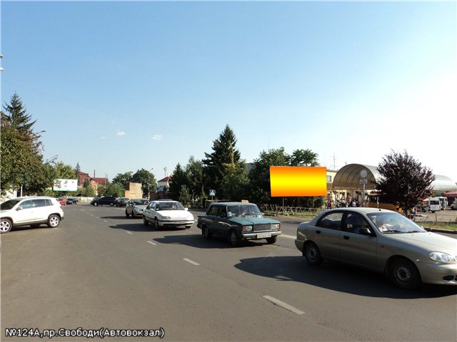 Щит 6x3,  просп.Свободи(вхід на Автовокзал), напрям-пл.Кірпи